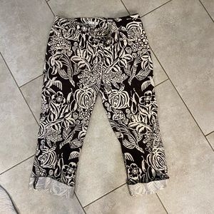 CAbi Style 351 Serengeti Sunset Crop Capri Pants